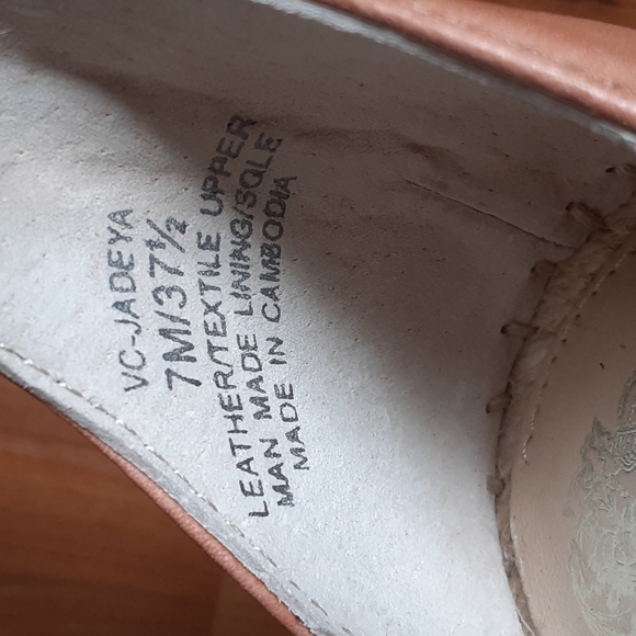 Vince Camuto wedge sandal - Picture 8 of 11